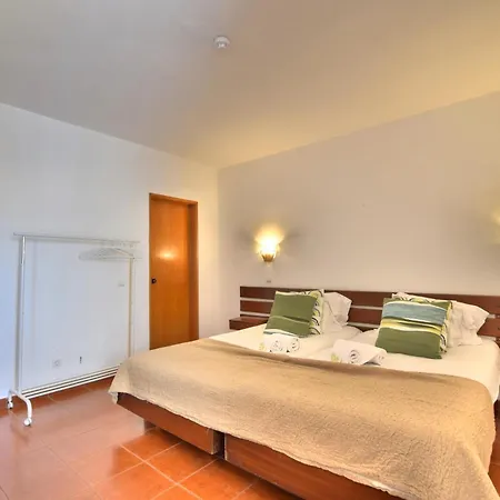 Beguest Oura Vilanova Apartment