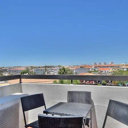 شقة Beguest Oura Vilanova